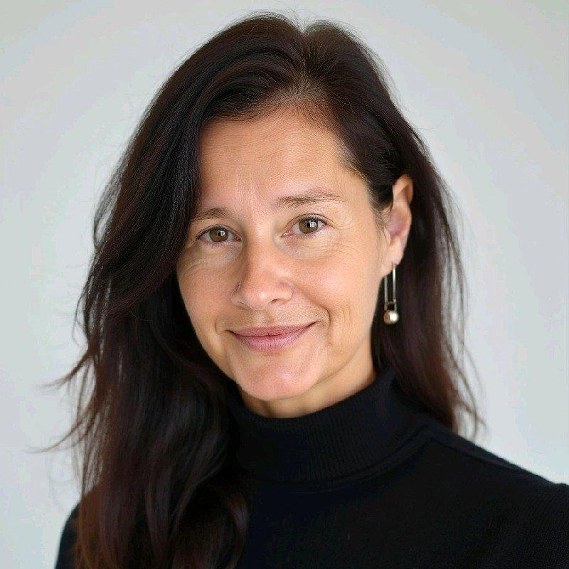 Lesinda Leightley 1 optimized